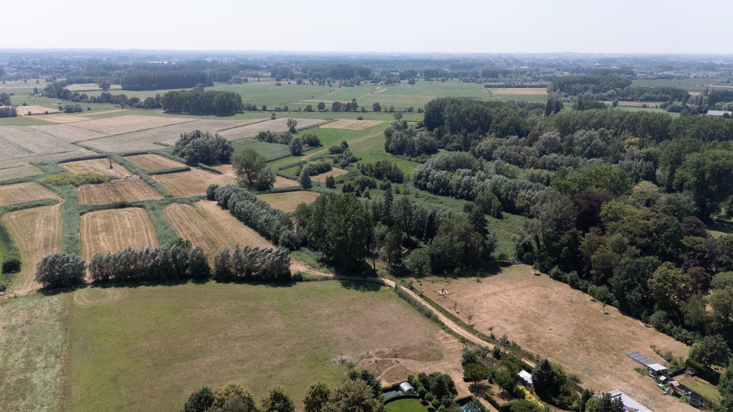 Bouwgrond voor ruime Half Open Bebouwing, heel goede ligging! - photo 5