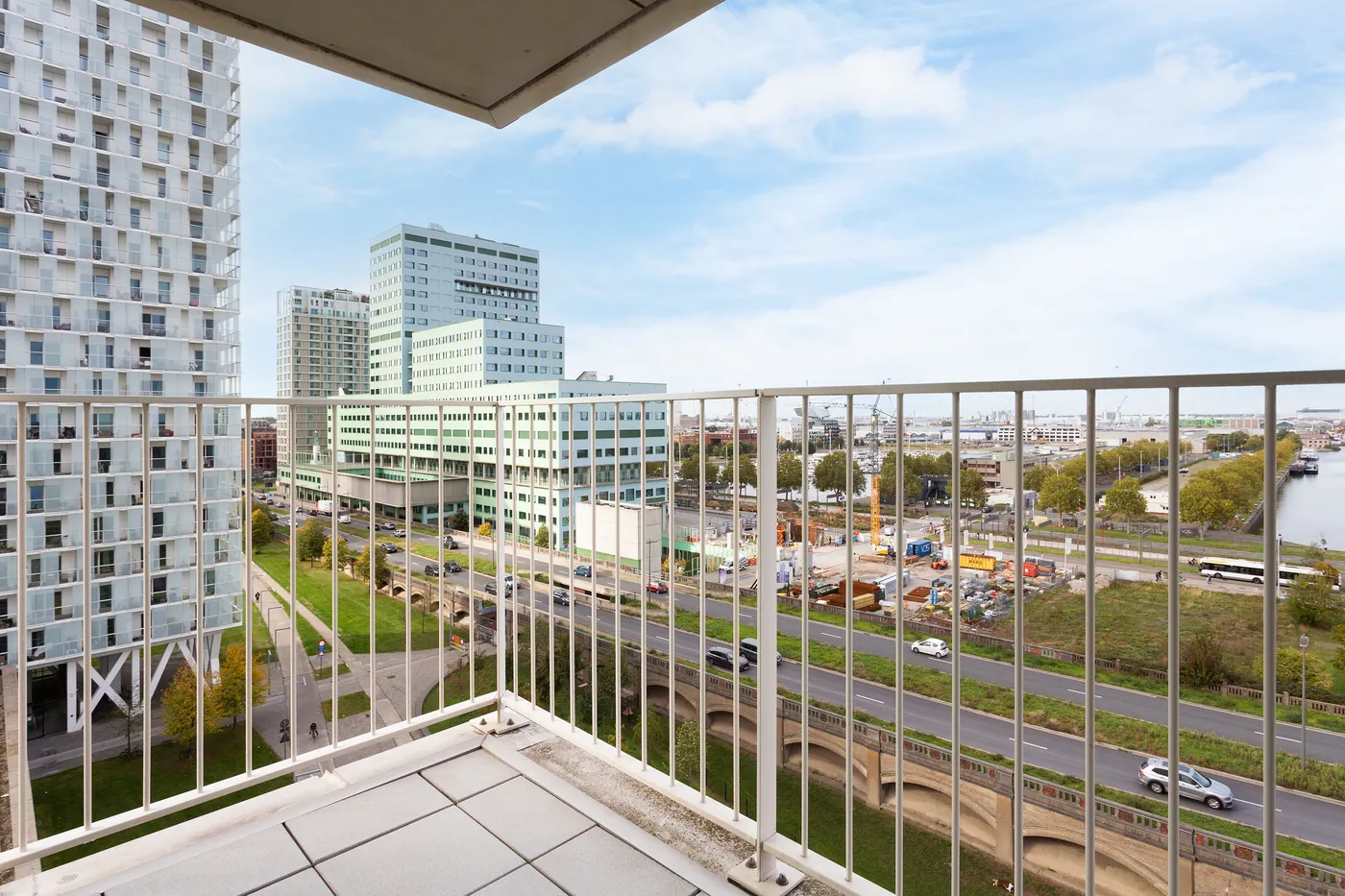 Lichtrijk appartement met terras aan Park Spoor Noord - foto 4