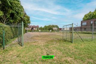 NIEUWE VOORWAARDEN!Uniek perceel bouwgrond van 1.500 m² (25m breed x 60m diep, aan 265€/m²) met in het verlengde een gelijklopend, aanpalende...