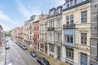 Stately living and this within walking distance of Chatelain and Flagey, known for its lively neighbourhoods with fine refined restaurants and...
