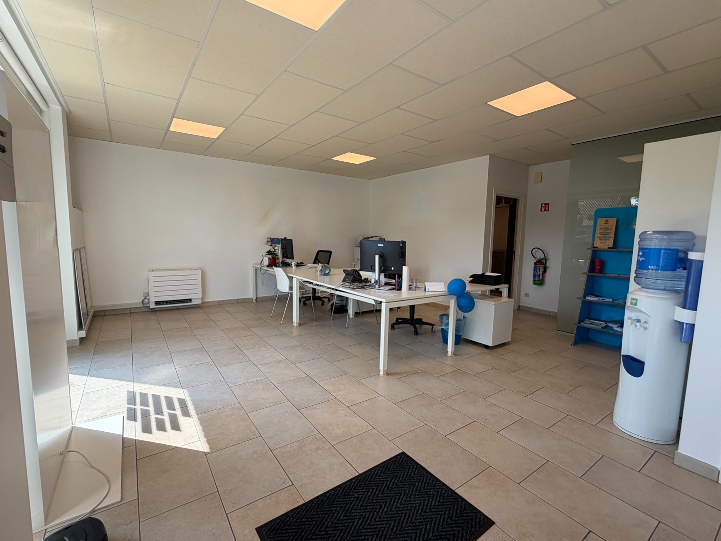Te Huur : Handelspand op toplocatie langs belangrijke invalsweg van Brugge - foto 4