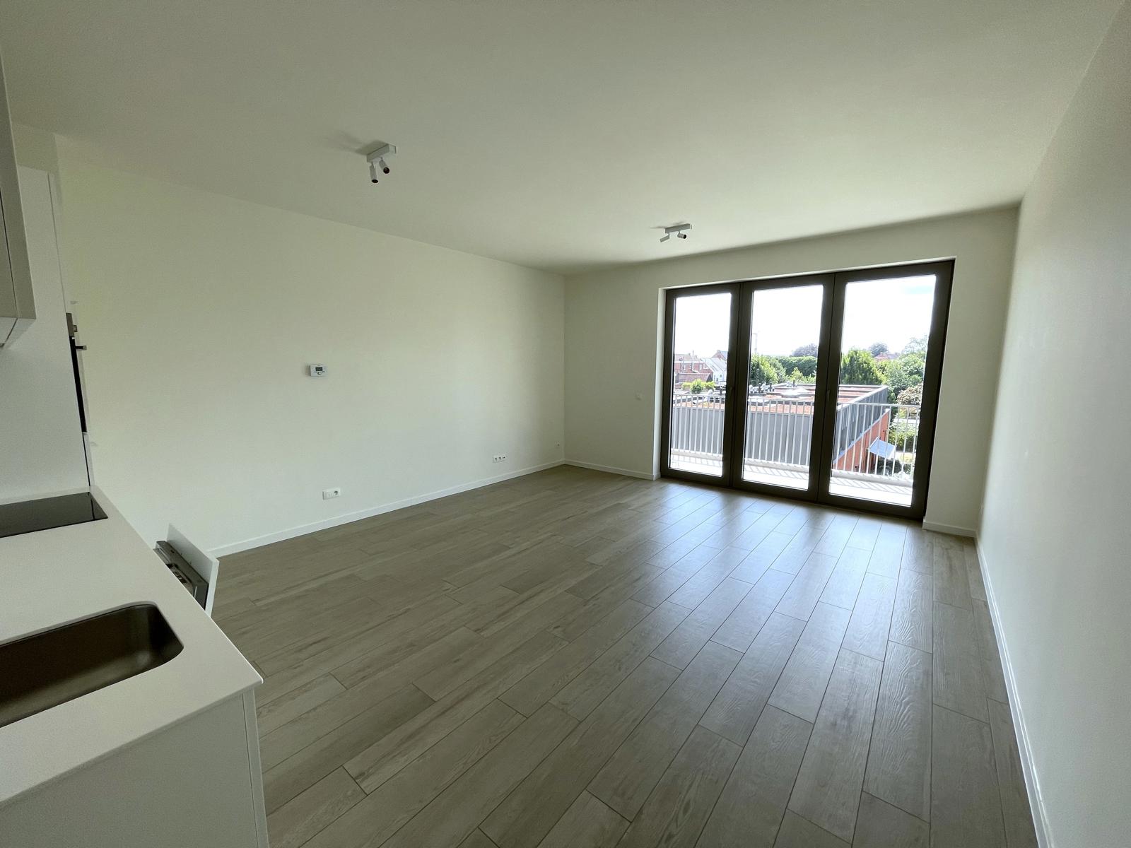 Leuk en aangenaam nieuwbouwappartement met terras, kelder, fietsstalling en ondergr. autostaanplaats in de ‘Residentie De Stokerij’ - foto 2
