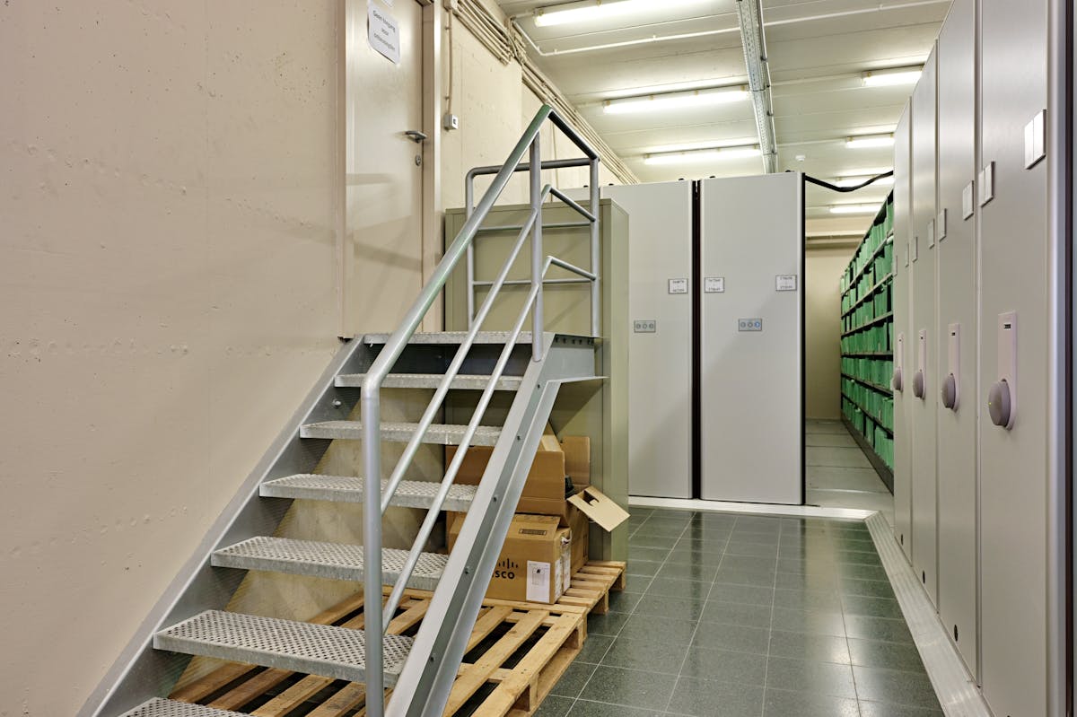Kantoor met stockageruimte/kelder in centrum Roeselare - foto 4