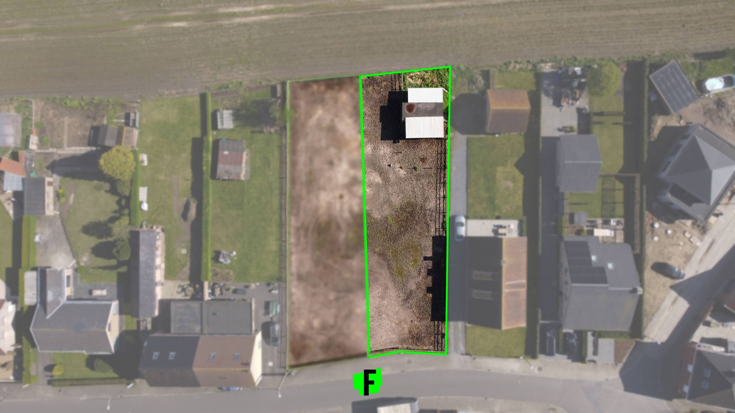 Rustig gelegen bouwgrond van 804 m² met zuidgerichte tuin in Bovekerke te koop! - foto 1