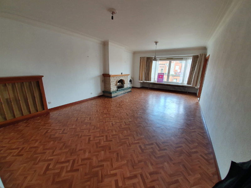 Centraal gelegen 3 slpk-appartement met kelderberging. - foto 4