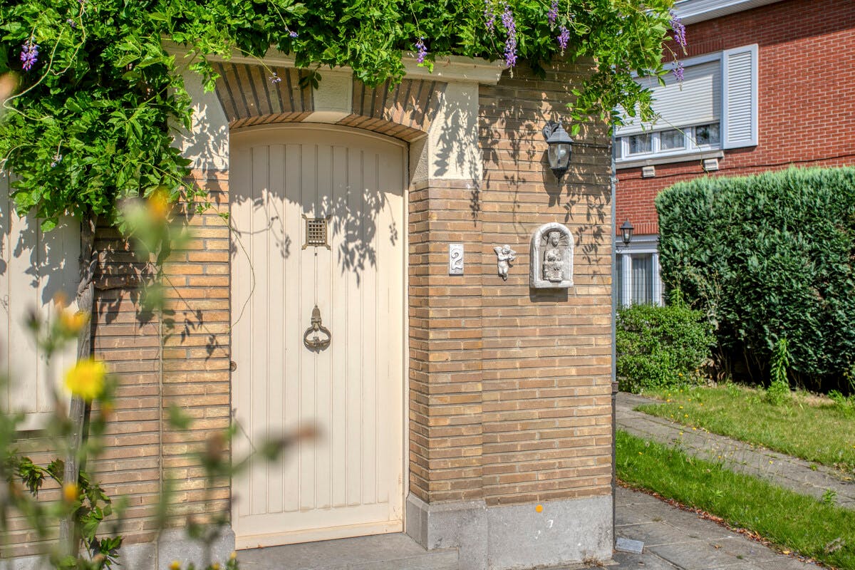 Halfopen bebouwing met 3 slaapkamers te koop in Kortrijk! - foto 2
