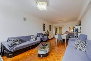 Appartement van +/- 88m² op de vierde verdieping van een goed onderhouden gebouw, gelegen op wandelafstand van het Elisabethpark, dicht bij...