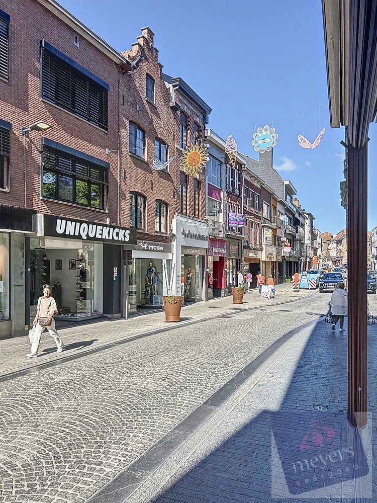 Handelspand met woonst in dé commerciële hotspot van Sint-Truiden - foto 2